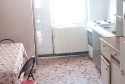 Apartament cu 2 camere decomandat în Craiter