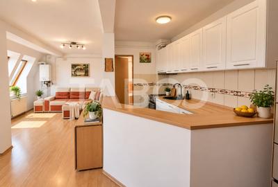 Apartament cu 4 camere decomandat, mobilat în Vasile Aaron
