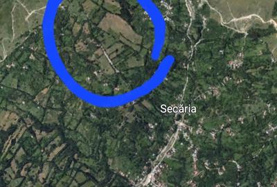 Teren de 1300 mp, în Secăria