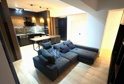 Apartament cu 3 camere semidecomandat, mobilat în Sisești