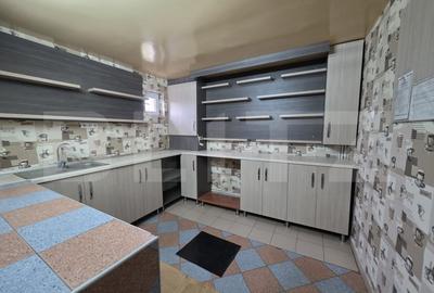 Spațiu comercial, de 80 mp, în Cloșca