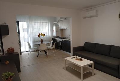 Apartament cu 2 camere decomandat în Titan