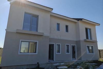 Duplex cu 3 camere cu Teren 252 Mp în Moșnița Nouă