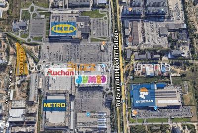 Spațiu comercial, în Titan
