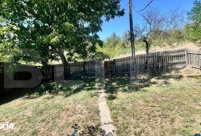 Casă cu 3 camere cu Teren 10000 Mp în Ghercești