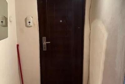 Apartament cu 2 camere decomandat în Cetate