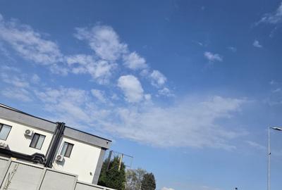 Casă cu 3 camere cu Teren 30 Mp în Nisipoasa