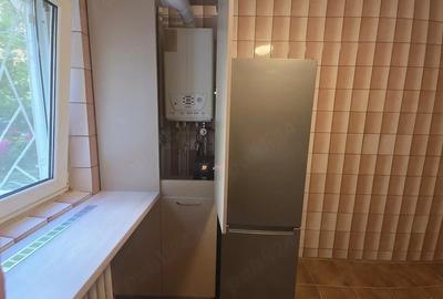 Apartament cu 3 camere decomandat în Crângași - 2