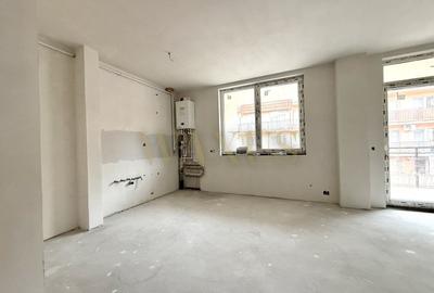 Apartament cu 3 camere semidecomandat în Florești - 2