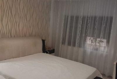 Apartament cu 3 camere decomandat în Micro 5 - 3
