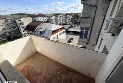 Apartament cu 3 camere decomandat în Central - 12