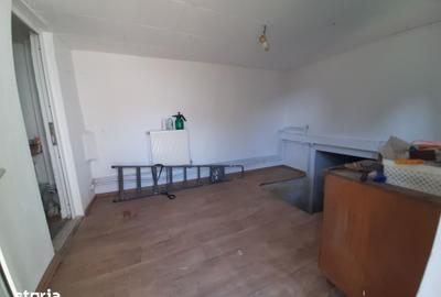 Casă cu 4 camere decomandat cu Teren 360 Mp în Burdea