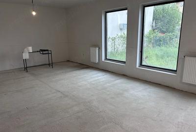 Casă cu Teren 670 Mp în Bucov - 6