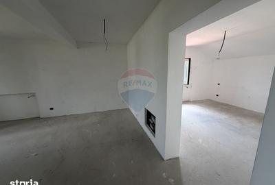 Casă cu 5 camere cu Teren 3960 Mp în Milcovul - 11