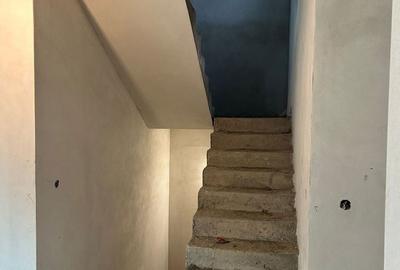 Casă cu 4 camere în Central - 4