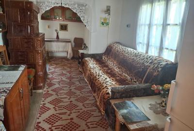 Casă cu 4 camere în Exterior Vest