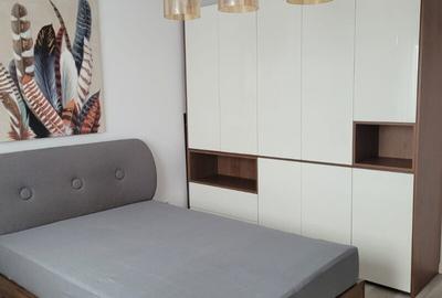 Apartament cu 2 camere decomandat în Theodor Pallady