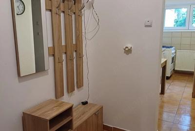 Apartament cu 2 camere decomandat în Cornișa - 1