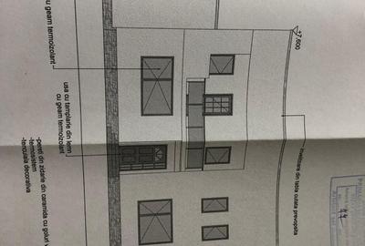 Casă cu 4 camere în Central