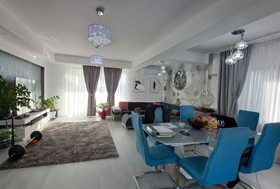 Casă individuală cu 4 camere cu Garaj în Central