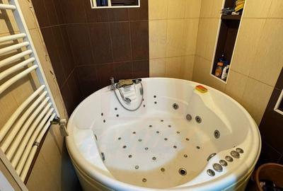 Apartament cu 3 camere decomandat în Ultimul leu - 4