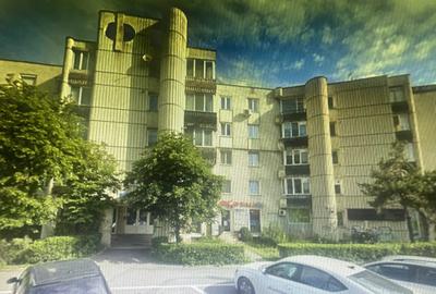 Apartament cu 3 camere decomandat în Centrul Civic - 1