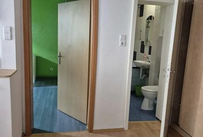Apartament cu 2 camere decomandat în Dumbrava 2