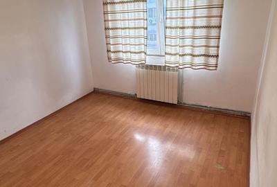 Apartament cu 2 camere nedecomandat în Central