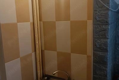 Garsonieră decomandată în Granit