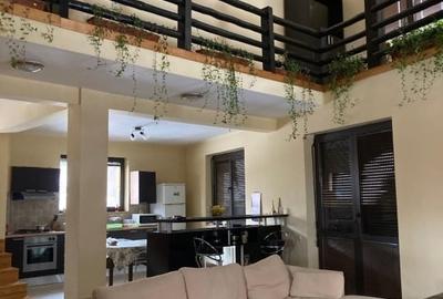 Casă individuală cu 5 camere cu Teren 500 Mp în Telecabinei - 2