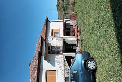 Casă cu 6 camere cu Teren 1000 Mp în Topa Mică