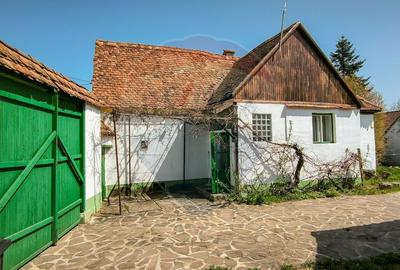 Casă individuală cu 4 camere cu Teren 1631 Mp în Șomartin - 1
