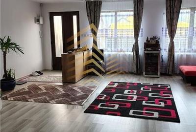 Casă cu 4 camere cu Teren 3.5 Mp în Central - 3