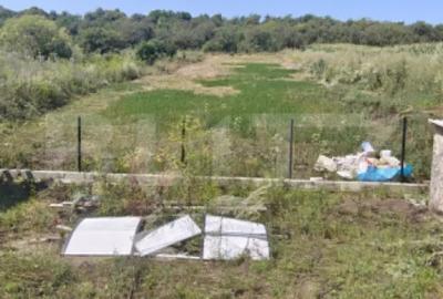 Casă cu 3 camere cu Teren 1600 Mp în Central