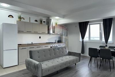 Apartament cu 3 camere semidecomandat în Ștefăneștii de Jos