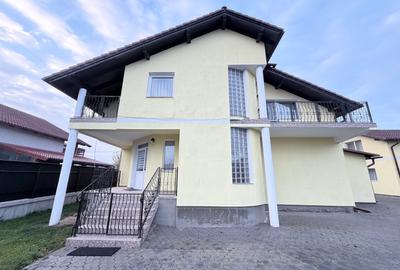 Casă cu 3 camere cu Teren 1000 Mp în Cristian