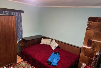 Casă cu 3 camere cu Teren 230 Mp în Central