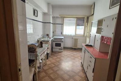 Apartament cu 3 camere decomandat în Vest - 2