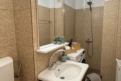 Garsonieră decomandată în Central - 1