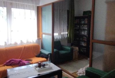 Casă individuală cu 5 camere cu Canalizare în Central - 9