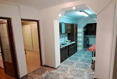 Apartament cu 4 camere decomandat, mobilat în Rahova