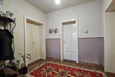 Casă cu 5 camere cu Teren 530 Mp în Andrei Mureșanu