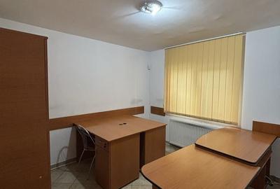 Spațiu comercial, de 78 mp, în Micro 11 - 1