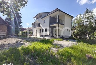 Casă cu 8 camere cu Teren 1203 Mp în Central