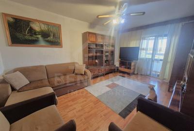 Apartament cu 3 camere semidecomandat în Lăpuș