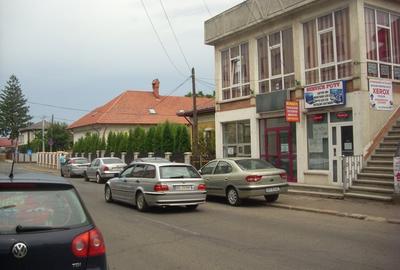 Spațiu comercial, de 18 mp, în Roman - 2