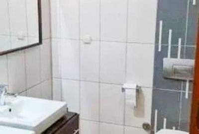 Apartament cu 3 camere semidecomandat, mobilat în Ștefăneștii de Jos - 6