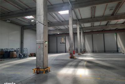 Spațiu comercial, de 1,800 mp, în Criș - 2