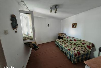 Casă cu 8 camere cu Teren 1150 Mp în Blăgești - 3