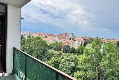 Apartament cu 2 camere decomandat în Exterior Vest